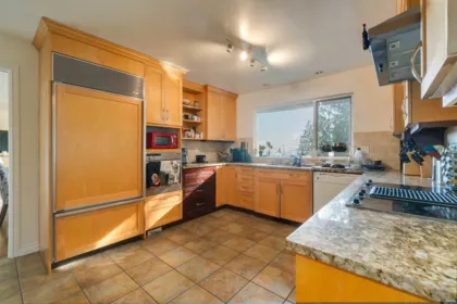 Kitchen Photo of 5189 Madeira Court, North Vancouver, BC