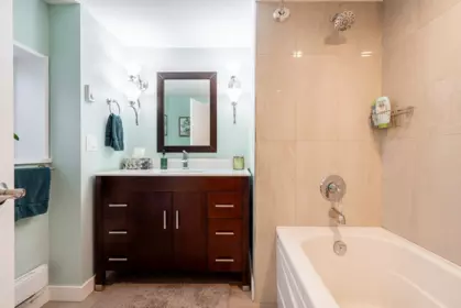 Hallway Photo of 13789 Bentley Road, Surrey, BC