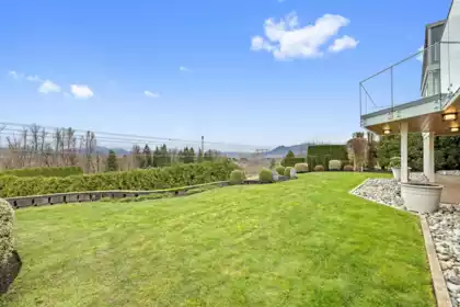 Hot Tub / Spa Photo of 3 3755 Clearbrook Road, Abbotsford, BC