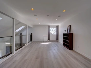 Hallway Photo of 5628 Medusa Place, Sechelt, BC