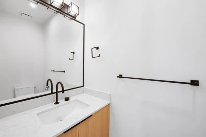 Guest Bathroom Photo of 3 4855 Venables Street, Burnaby, BC