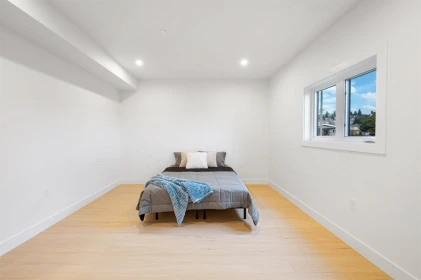 Mudroom Photo of 3 4855 Venables Street, Burnaby, BC