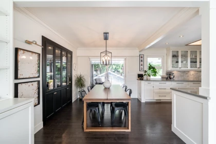 Kitchen Island Photo of 7626 116a Street, Delta, BC