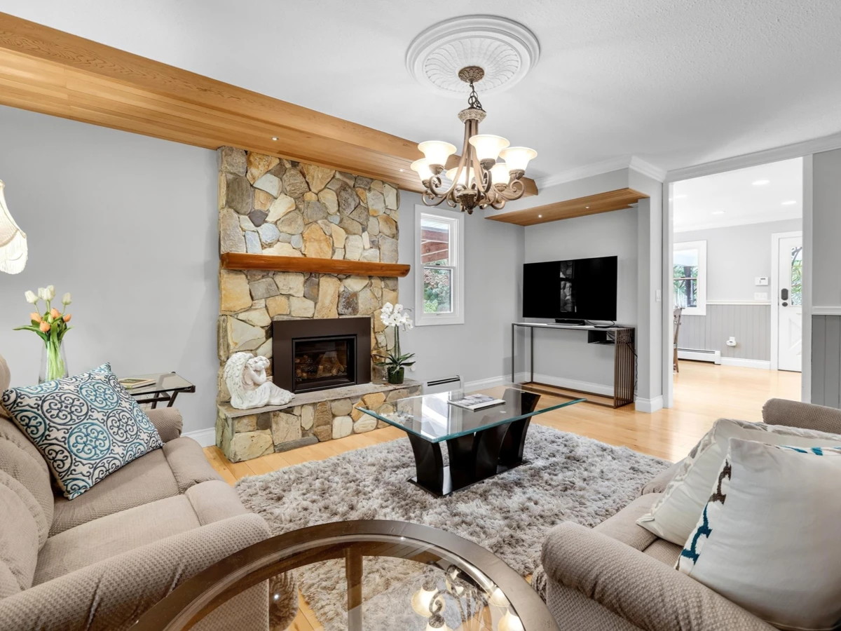 Family Room Photo of 21004 43 Avenue, Langley, BC