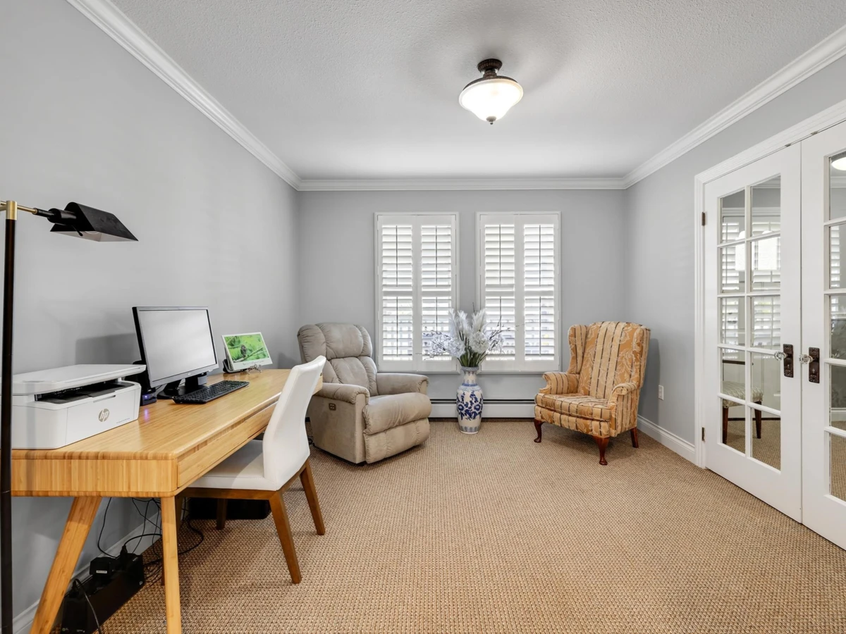 Living Room Photo of 21004 43 Avenue, Langley, BC