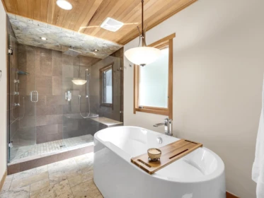 Guest Bathroom Photo of 21004 43 Avenue, Langley, BC