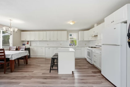 Kitchen Photo of 5707 Medusa Street, Sechelt, BC