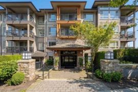 401 3178 Dayanee Springs Boulevard, Coquitlam, BC