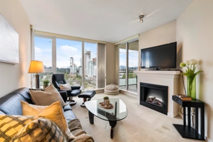 2706 9868 Cameron Street, Burnaby, BC, Burnaby — Apartment/Condo for sale