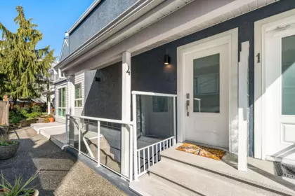Hot Tub / Spa Photo of 4 15139 Buena Vista Avenue, White Rock, BC