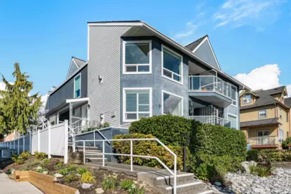Outdoor Kitchen Photo of 4 15139 Buena Vista Avenue, White Rock, BC
