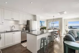 4 15139 Buena Vista Avenue, White Rock, BC