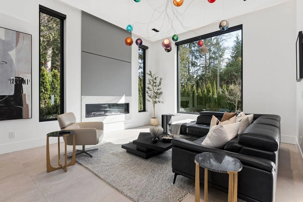 Family Room Photo of 1200 Bedford Court, North Vancouver, BC