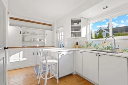 1275 Brantwood Road, North Vancouver, BC, North Vancouver — Single Family Residence for sale