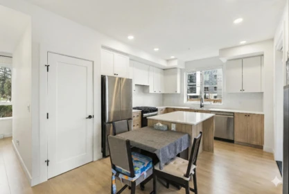 Kitchen Island Photo of 104 19953 76 Avenue, Langley, BC