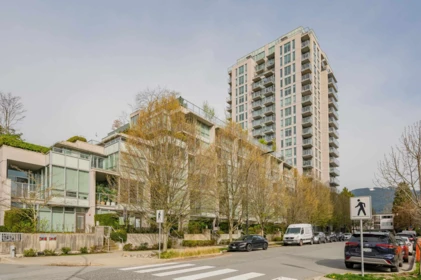 319 135 E 17th Street, North Vancouver, BC, North Vancouver — Apartment/Condo for sale