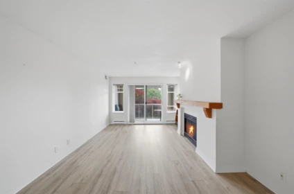 Breakfast Nook Photo of 212 1428 Parkway Boulevard, Coquitlam, BC