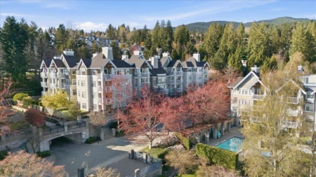 Hot Tub / Spa Photo of 212 1428 Parkway Boulevard, Coquitlam, BC