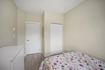 Walk-In Closet Photo of 229 13789 107a Avenue, Surrey, BC