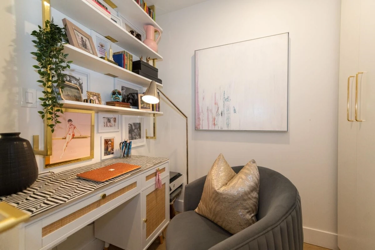 Family Room Photo of 206 2630 Arbutus Street, Vancouver, BC
