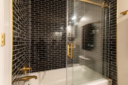 Swimming Pool Photo of 206 2630 Arbutus Street, Vancouver, BC
