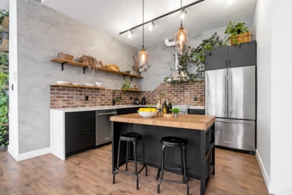 Kitchen Island Photo of 317 549 Columbia Street, New Westminster, BC