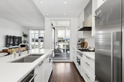 Powder Room Photo of 607 168 E 35th Avenue, Vancouver, BC
