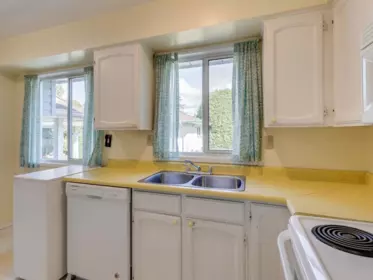 Mudroom Photo of 1615 Cornell Avenue, Coquitlam, BC