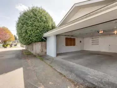 Pantry Photo of 1615 Cornell Avenue, Coquitlam, BC