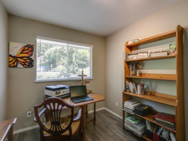 Hallway Photo of 7681 Horne Street, Mission, BC