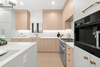 Kitchen Photo of 1 2247 Parker Street, Vancouver, BC