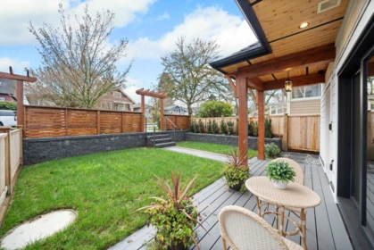 1 2247 Parker Street, Vancouver, BC, Vancouver — Half Duplex for sale