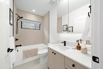 Office / Den Photo of 1 2247 Parker Street, Vancouver, BC