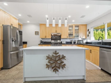 Kitchen Photo of 532 W 23 Street, North Vancouver, BC