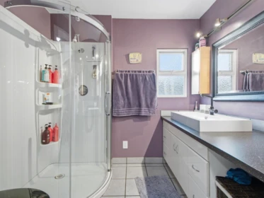 Primary Bathroom Photo of 532 W 23 Street, North Vancouver, BC