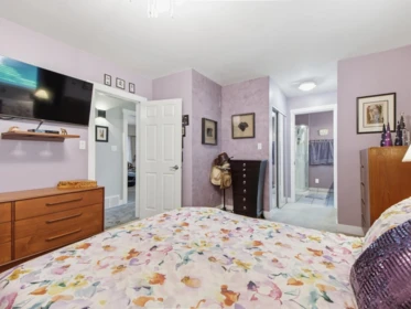 Primary Bedroom Photo of 532 W 23 Street, North Vancouver, BC