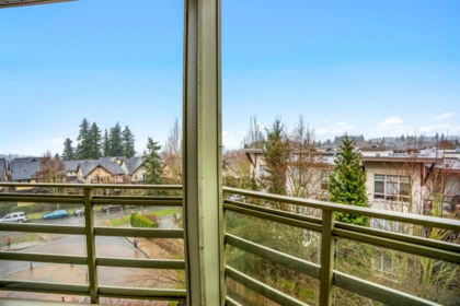 Staircase Photo of 217 15850 26 Avenue, Surrey, BC