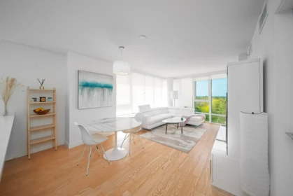 Breakfast Nook Photo of 1306 7333 Murdoch Avenue, Richmond, BC