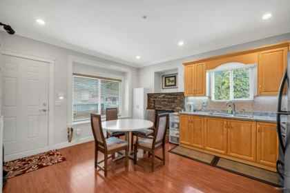 Breakfast Nook Photo of 669 W 71st Avenue, Vancouver, BC