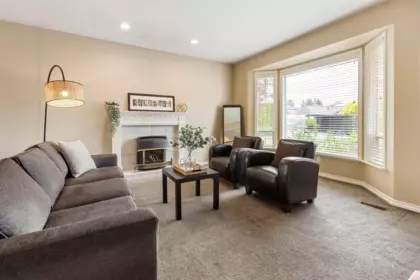 Kitchen Island Photo of 3343 197a Street, Langley, BC