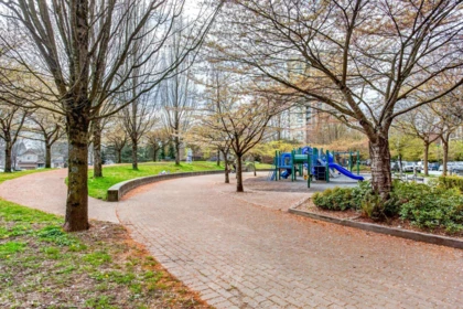 Garden / Landscaping Photo of 2502 5380 Oben Street, Vancouver, BC