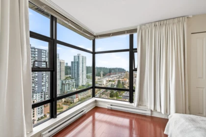 Hallway Photo of 2502 5380 Oben Street, Vancouver, BC