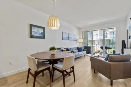 203 9580 Tower Road, Burnaby, BC, Burnaby — Apartment/Condo for sale