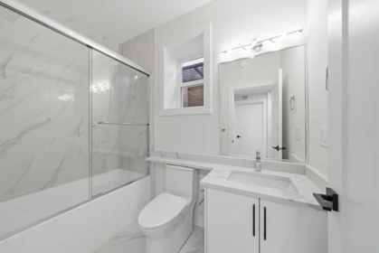 Swimming Pool Photo of 45122 Watson Road, Chilliwack, BC