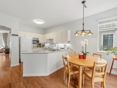 Kitchen Island Photo of 76 7501 Cumberland Street, Burnaby, BC