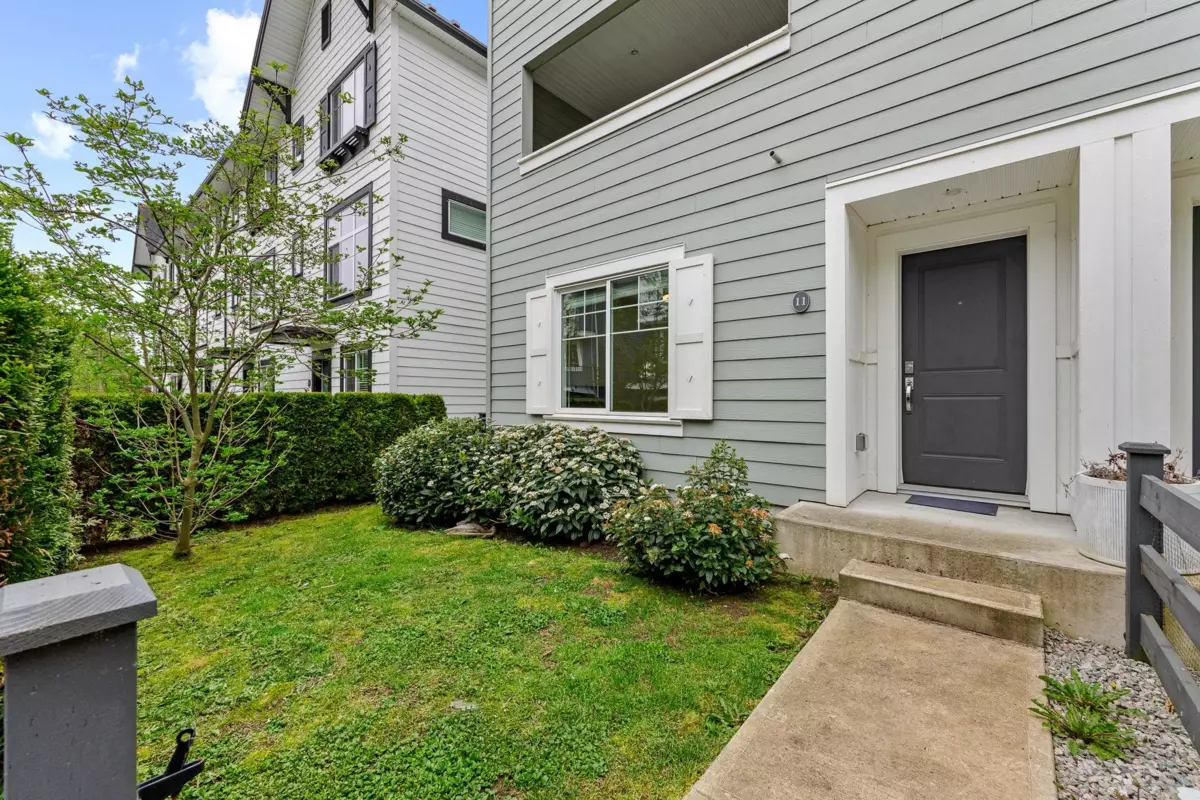Exterior Rear Photo of 11 16323 15 Avenue, Surrey, BC