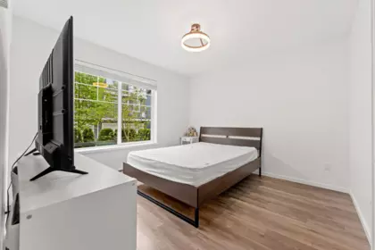 Basement Recreation Room Photo of 11 16323 15 Avenue, Surrey, BC