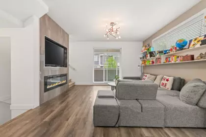 Pantry Photo of 11 16323 15 Avenue, Surrey, BC