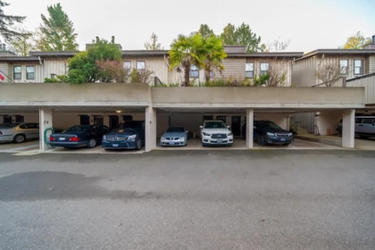 Hot Tub / Spa Photo of 72 3180 E 58th Avenue, Vancouver, BC