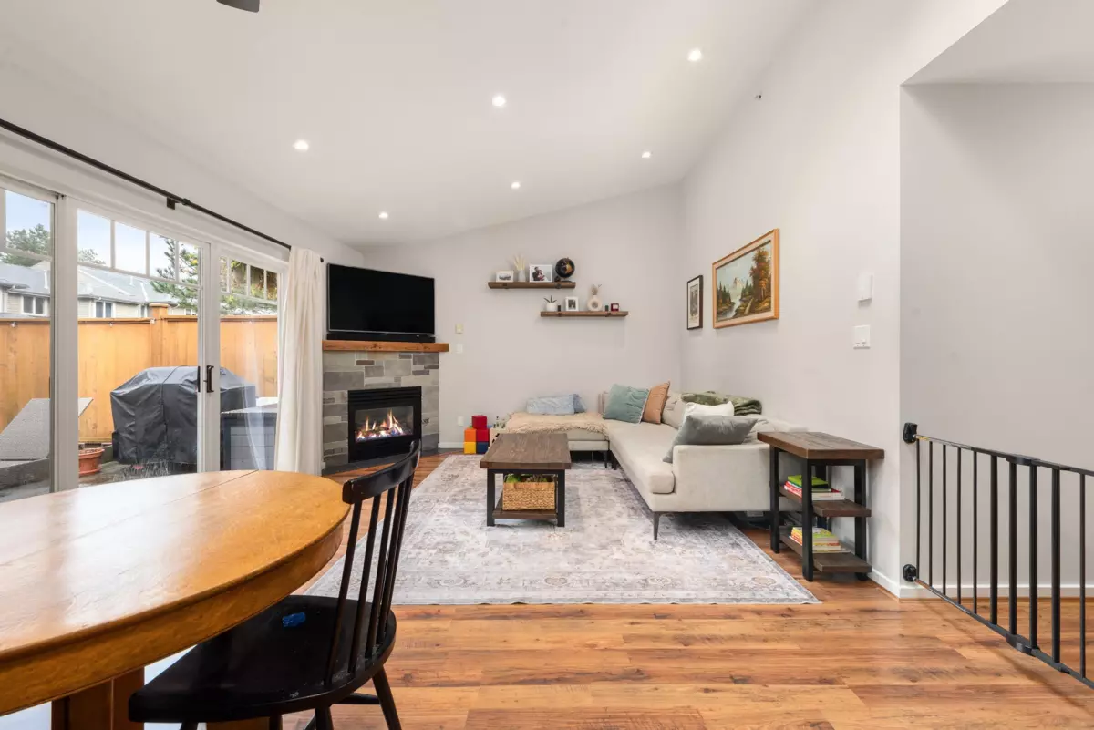 Dining Area Photo of 73 1821 Willow Crescent, Squamish, BC